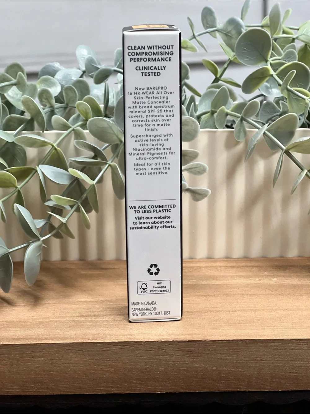 bareMinerals BAREPRO Concealer - Light 250 Neutral (Matte)